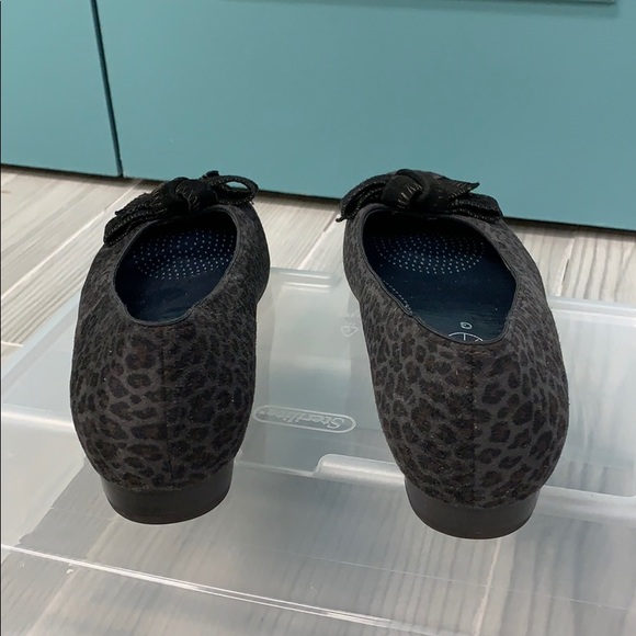 🆕 NWOT JENNY by ARA leopard suede flats w/ bow - Picture 7 of 13